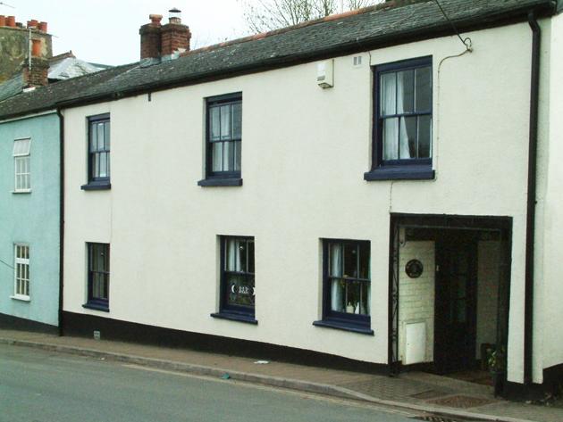 Half Moon, Ottery St Mary